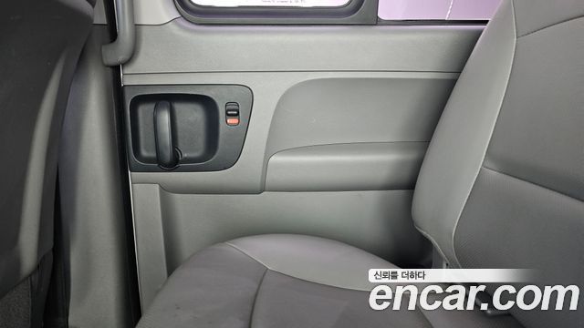 Hyundai Starex 2019 — photo 15