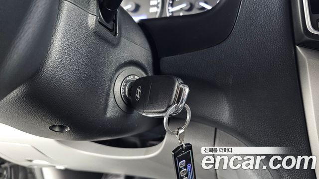Hyundai Starex 2019 — photo 27