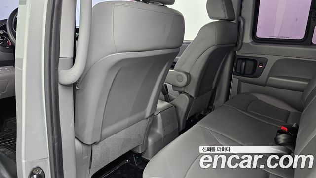Hyundai Starex 2019 — photo 30