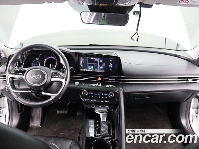 Hyundai AVANTE 2023 — photo 15