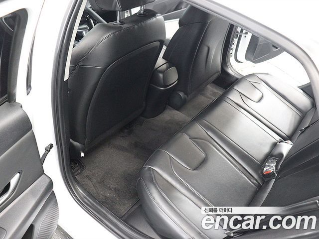 Hyundai AVANTE 2023 — photo 18