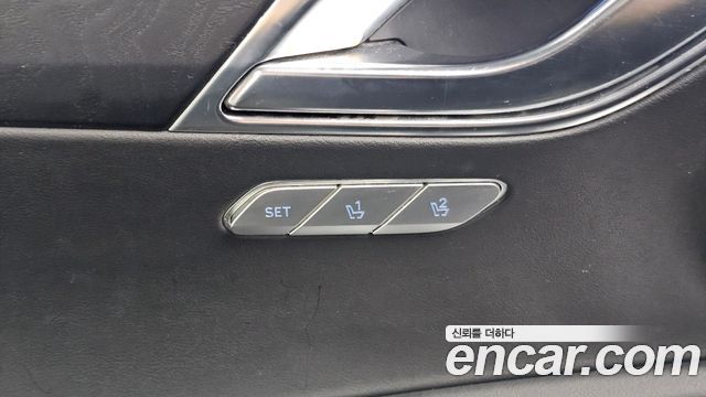 Genesis GV80 2020 — photo 20
