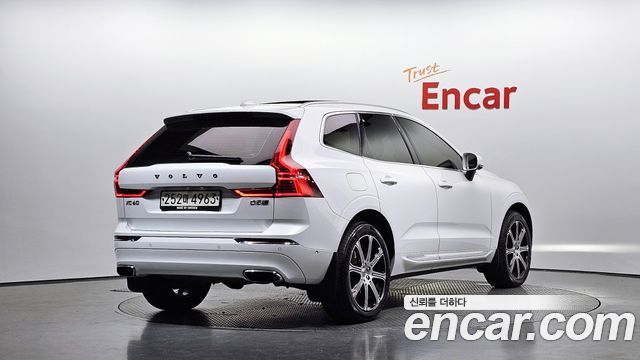 Volvo XC60 2020 — photo 2