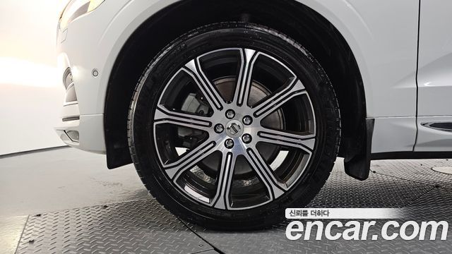 Volvo XC60 2020 — photo 5