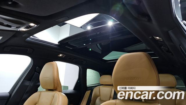 Volvo XC60 2020 — photo 22
