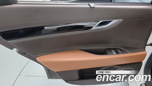 Genesis G80 2022 — photo 15
