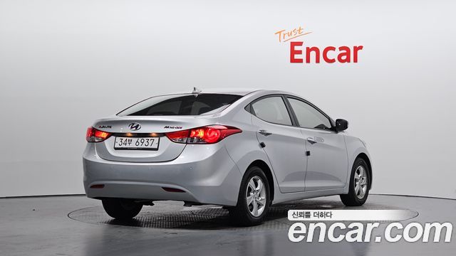 Hyundai AVANTE 2012 — photo 2