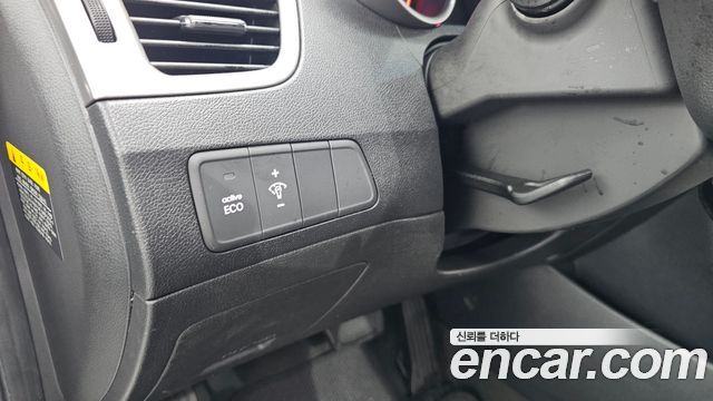 Hyundai AVANTE 2012 — photo 18