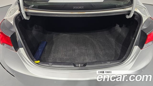 Hyundai AVANTE 2012 — photo 20