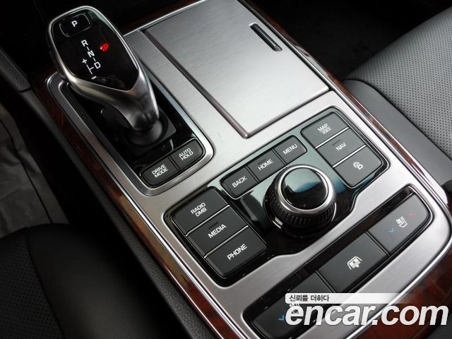Hyundai Equus 2015 — photo 13