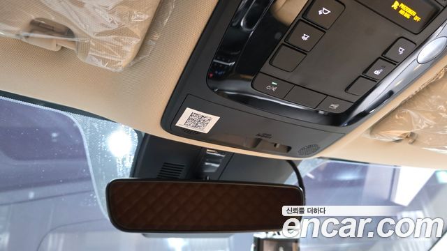 Kia Canival 2023 — photo 23