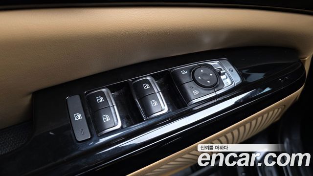 Kia Canival 2023 — photo 27