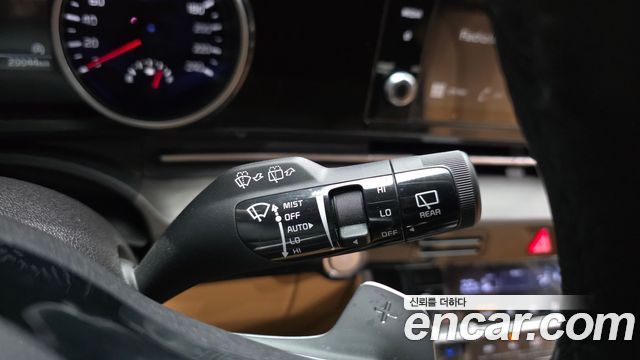 Kia Canival 2023 — photo 30