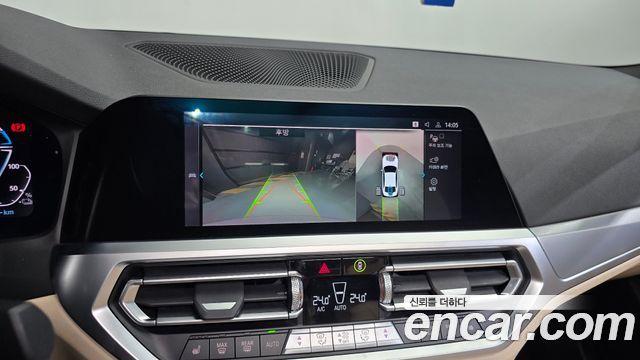 BMW 3-Series 2022 — photo 20