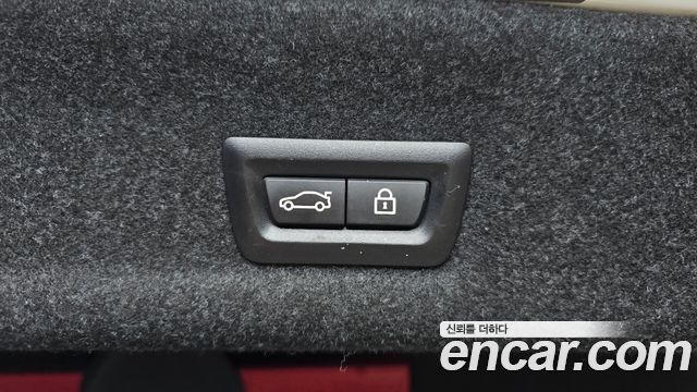 BMW 3-Series 2022 — photo 23