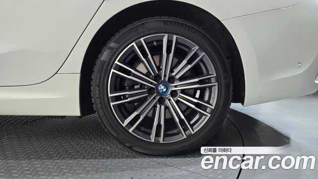 BMW 3-Series 2022 — photo 7