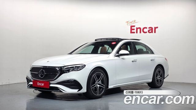 Mercedes-Benz E-Class 2026 — photo 1