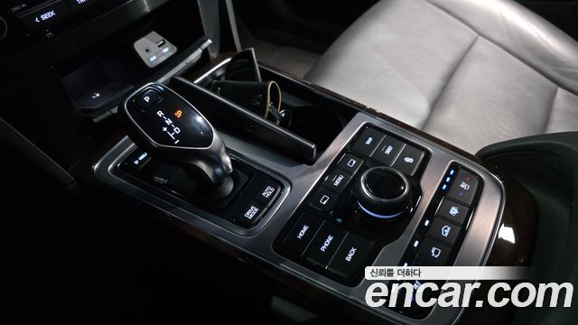 Hyundai Equus 2014 — photo 12