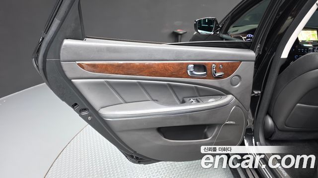 Hyundai Equus 2014 — photo 15