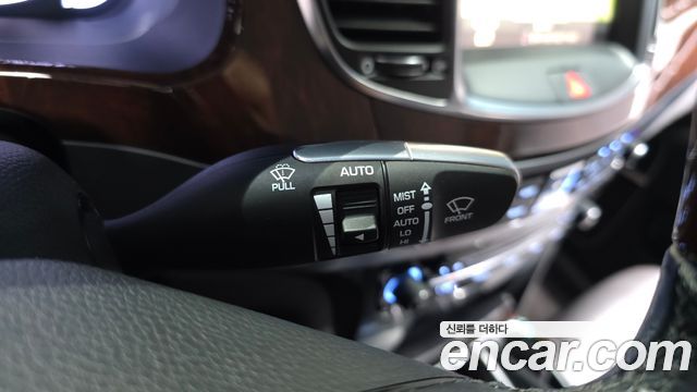 Hyundai Equus 2014 — photo 29