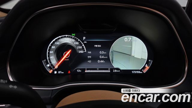 Genesis GV80 2020 — photo 11