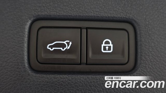 Genesis GV80 2020 — photo 23