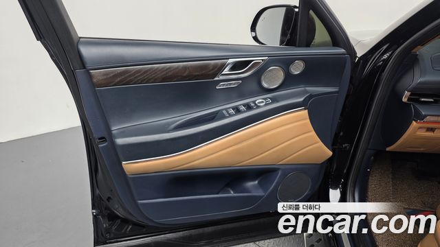 Genesis GV80 2020 — photo 14