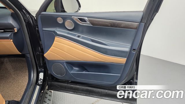 Genesis GV80 2020 — photo 15