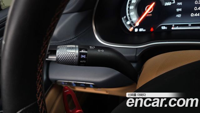 Genesis GV80 2020 — photo 29