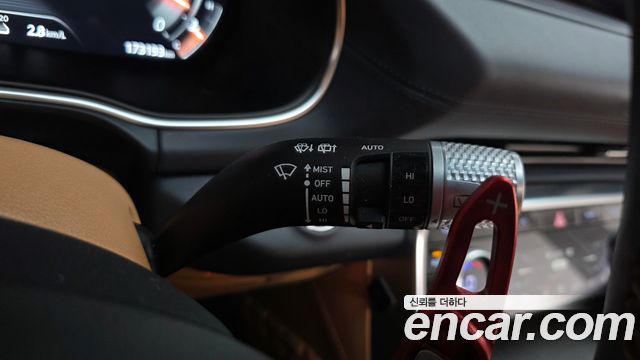 Genesis GV80 2020 — photo 30