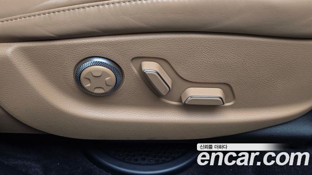 Genesis GV80 2020 — photo 31