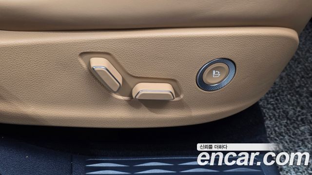 Genesis GV80 2020 — photo 32