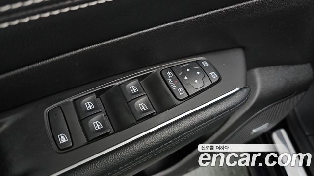 Renault Korea SM6 2020 — photo 23