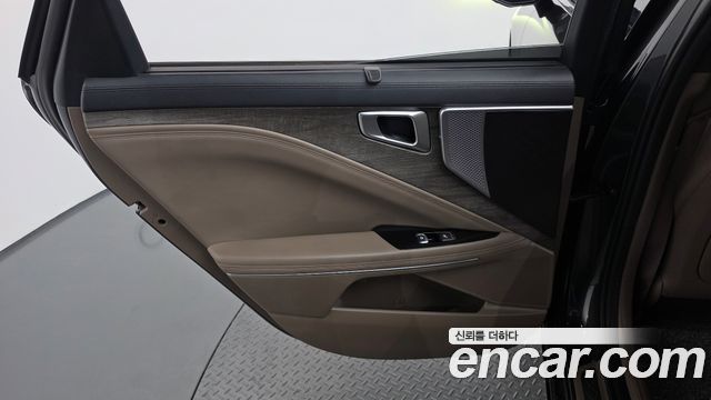 Kia K8 2022 — photo 15