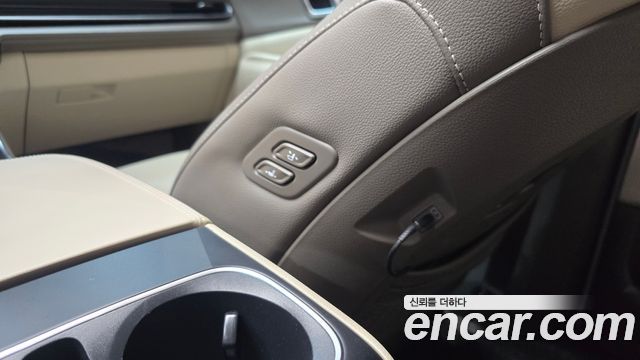 Kia Canival 2025 — photo 24