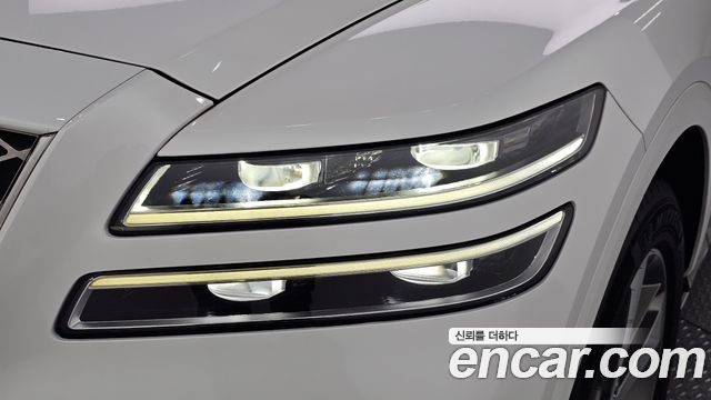 Genesis GV80 2023 — photo 8