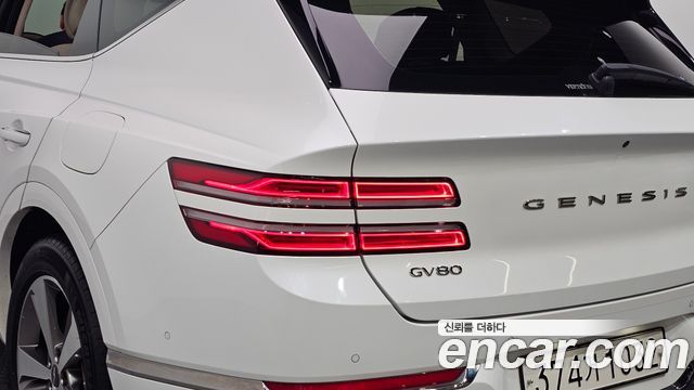 Genesis GV80 2023 — photo 9