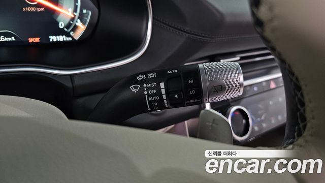 Genesis GV80 2023 — photo 27