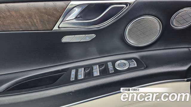 Genesis GV80 2023 — photo 28