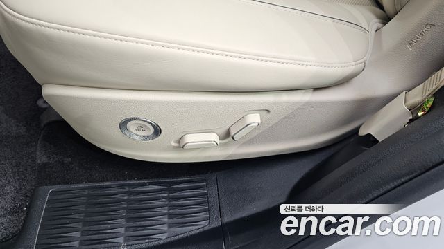 Genesis GV80 2023 — photo 31