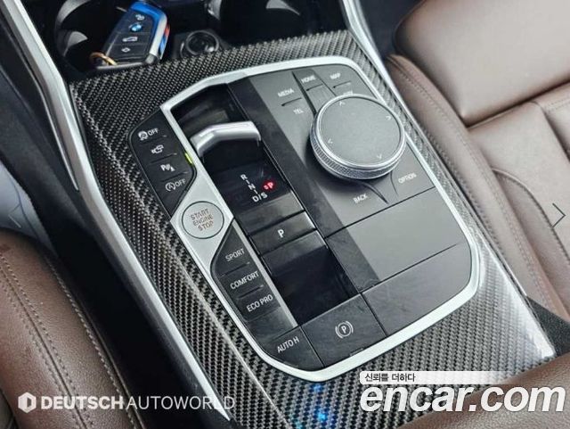 BMW 3-Series 2023 — photo 9