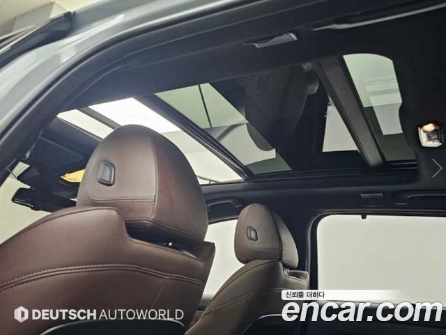 BMW 3-Series 2023 — photo 18