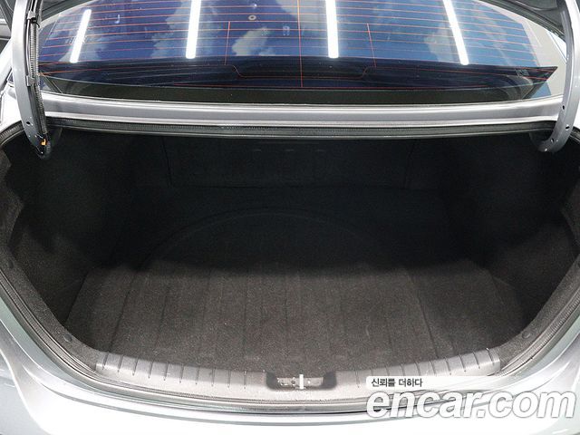 Hyundai AVANTE 2018 — photo 5