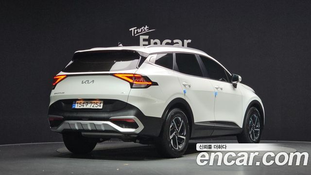 Kia Sportage 2023 — photo 2