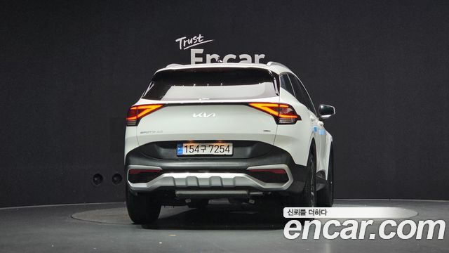 Kia Sportage 2023 — photo 4