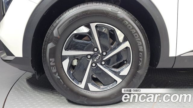 Kia Sportage 2023 — photo 5