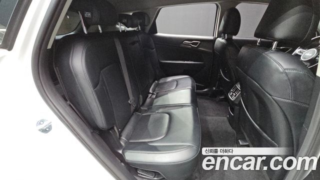Kia Sportage 2023 — photo 18