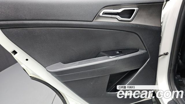 Kia Sportage 2023 — photo 15