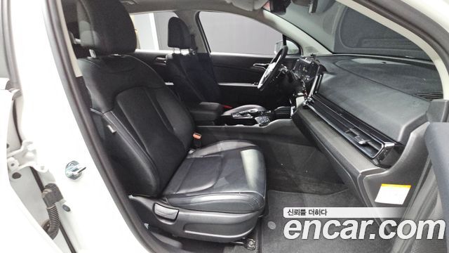 Kia Sportage 2023 — photo 16
