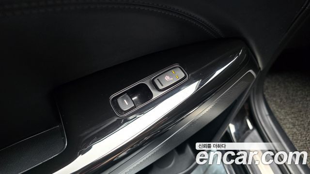 Kia K7 2017 — photo 19